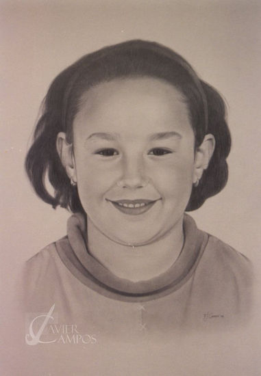 Niña con felpa Pencil