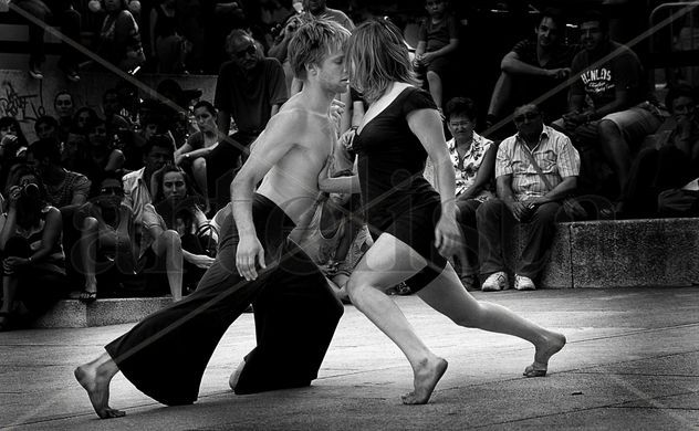 Danzando en la calle VI
