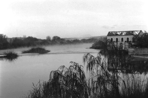 Río Tajo Travel Black and White (Manual)