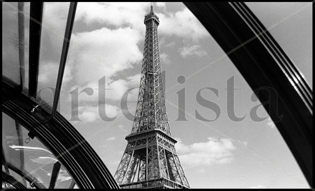 Torre Eiffel Architecture and Interiorism Black and White (Digital)