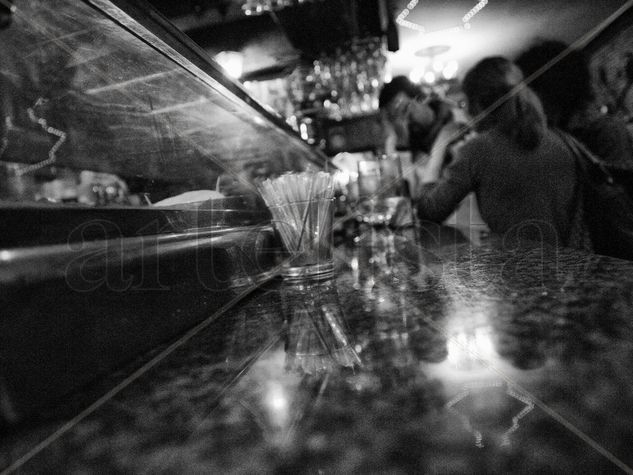 Lived in bars Fotoperiodismo y documental Blanco y Negro (Digital)