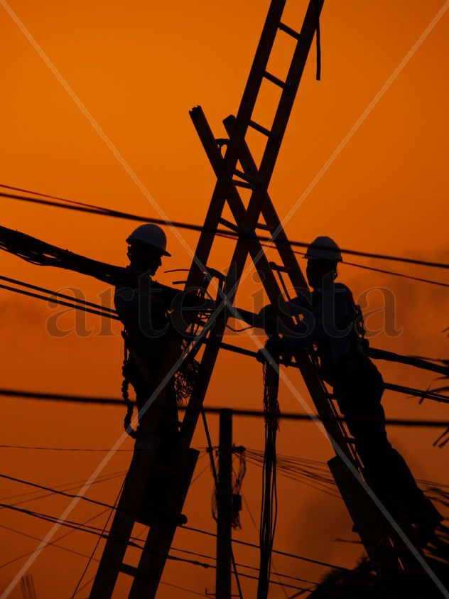 Los hombres luz, serie