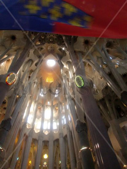 Sagrada Familia 15.08.2011 Francia en camina Hornada en Madrid Conceptual/Abstracto Color (Digital)