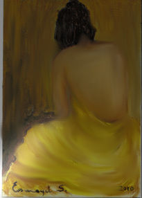 Mujer de amarillo