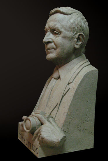 Retrato de Manuel Martínez Terracotta Figurative