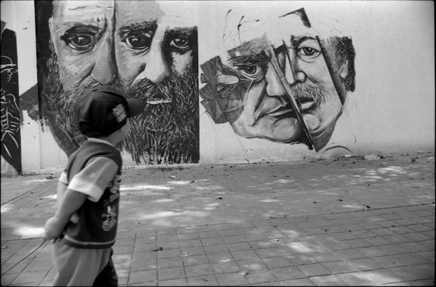 De la serie: Venezuela Fotoperiodismo y documental Blanco y Negro (Química)