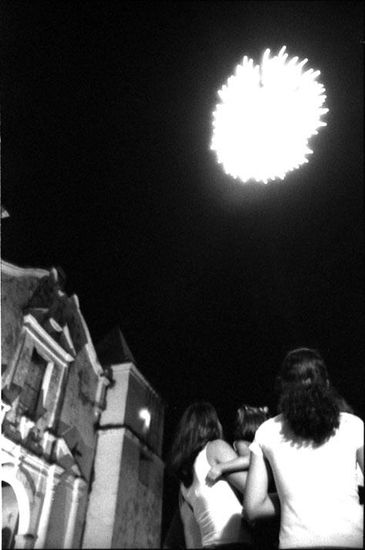 De la serie: Fiestas de Clrarines Photojournalism and Documentary Black and White (Manual)