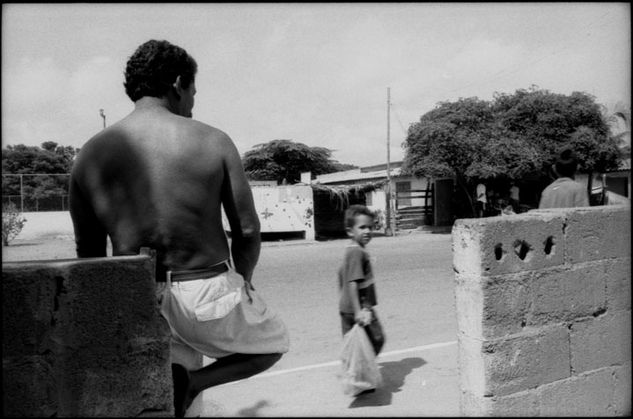 De la serie: Venezuela Photojournalism and Documentary Black and White (Manual)