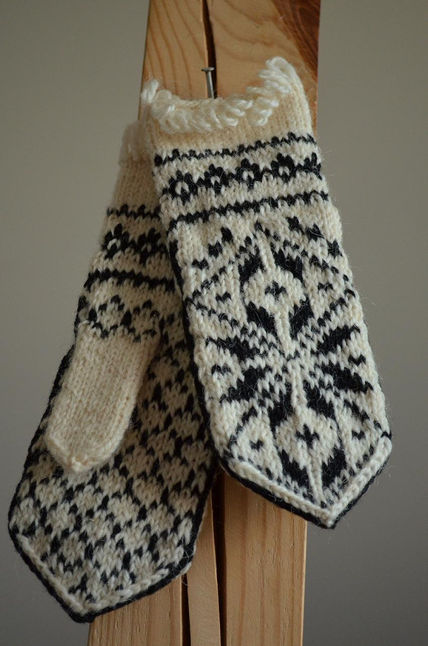 Woolen mittens with...