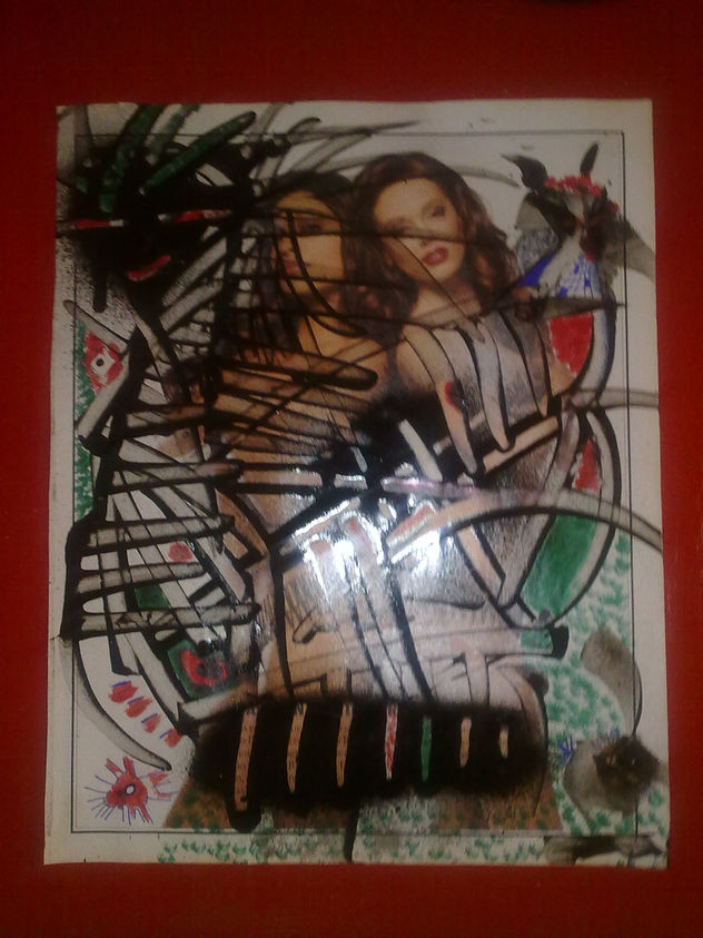 UNDER PARANOIA CAGED BEAUTY 671/2011