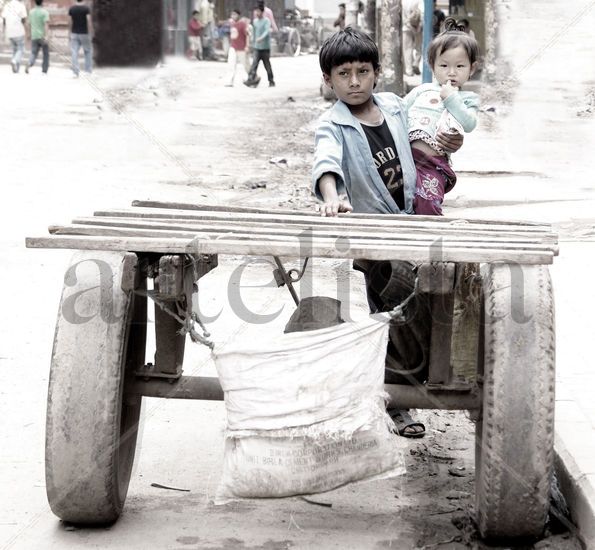 Kathmandu Nepal Retrato Color (Digital)