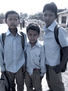 niños a la escuela