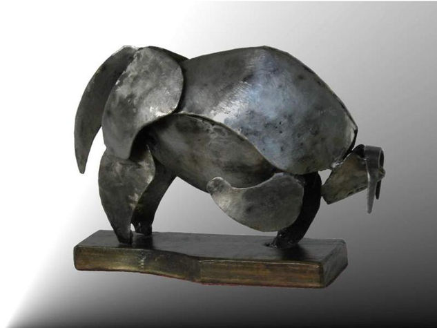 Toro Metal Figurative