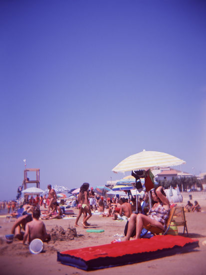 HOLGA TRAVELS - SICILY BEACH Travel Color (Manual)