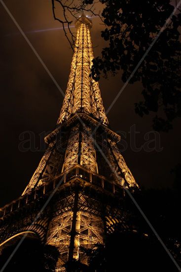 "Torre Eiffel de noche" Viajes Color (Digital)