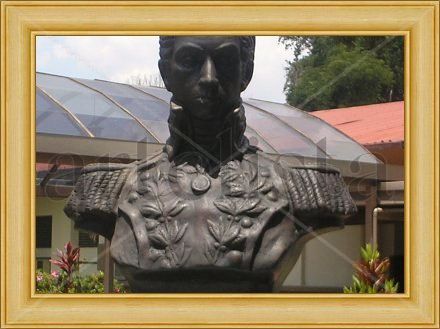 EVA  FARIÑAS ,BUSTO DE BOLIVAR Marble Figurative