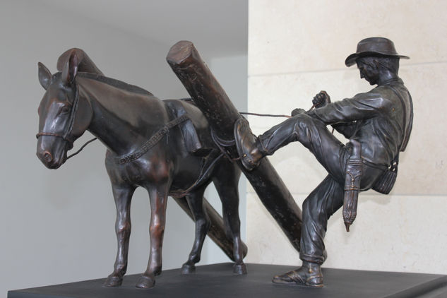 Homenaje a el Arriero Bronze Figurative