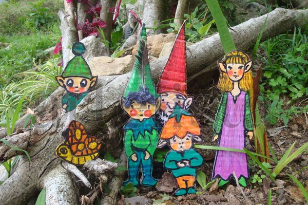Duendes de Cartón