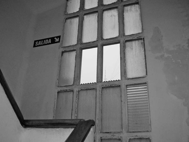 Sin salida Arquitectura e interiorismo Blanco y Negro (Digital)