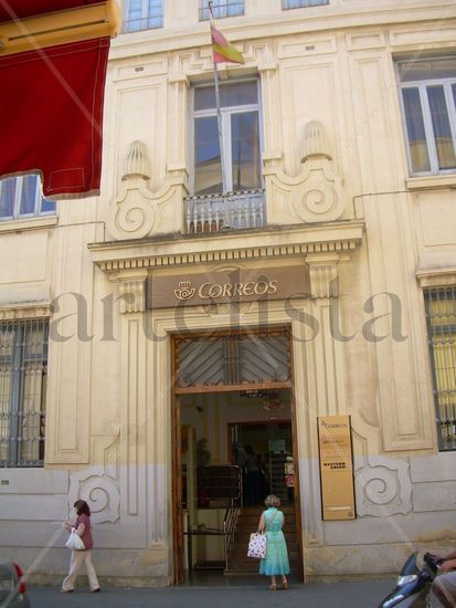 Este es nuestra emblemático edificio de Oficina Principal de CORREOS. Fotoperiodismo y documental Color (Digital)