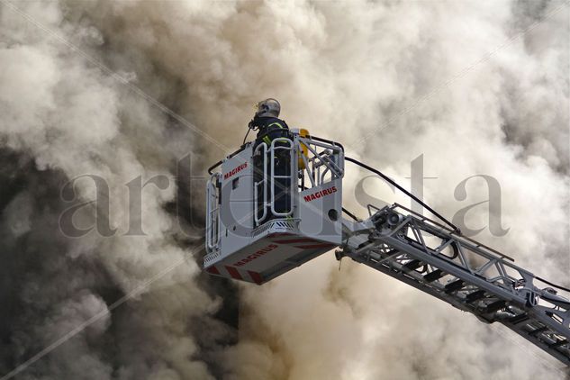 ‟Incendio" Fotoperiodismo y documental Color (Digital)