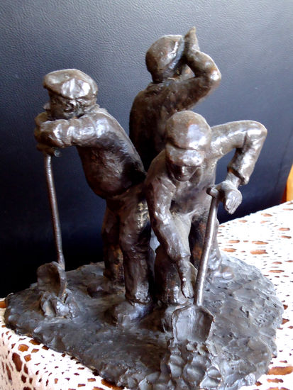 El esfuerzo del trabajo Bronce Figurativa