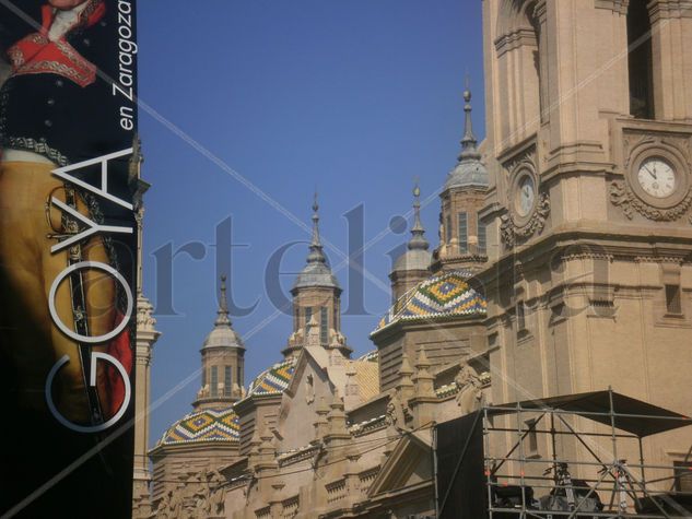 Pilar 2011 - "La Plaza" Fotoperiodismo y documental Color (Digital)