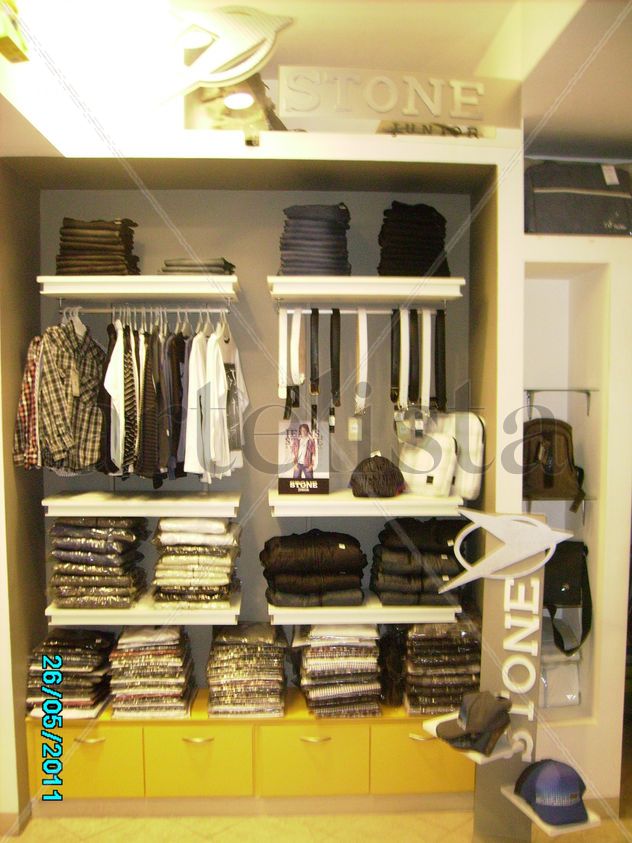 LOCAL DE INDUMENTARIA INFANTIL/ SECTOR STONE JUNIOR