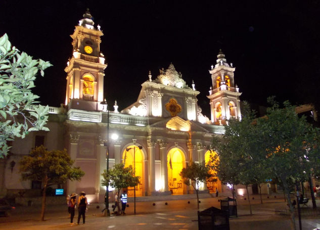 CATEDRAL DE SALTA Architecture and Interiorism Color (Digital)