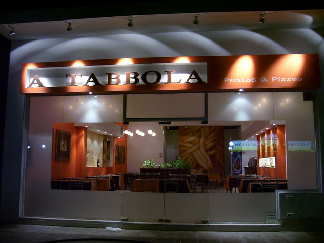 FACHADA RESTÓ