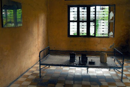 torture room S-21