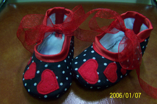 zapatillas con corazones 