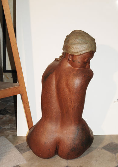 Espalda con turbante Iron Figurative