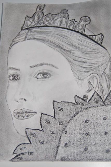 Annabelle Wallis -...