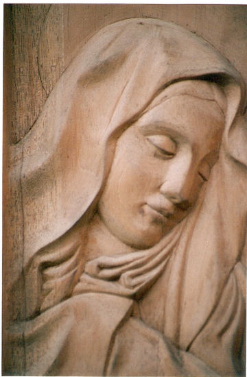 virgen Carving Figurative