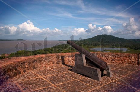 Cañon castillo en...
