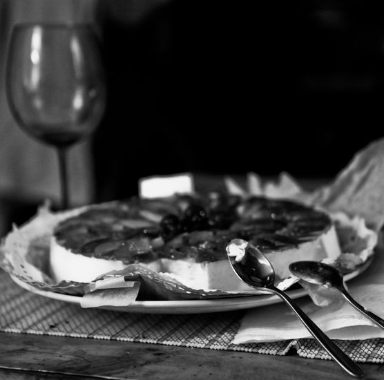 Our last cake. Bodegones Blanco y Negro (Digital)