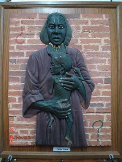 Maternidad y desolación Terracotta Figurative