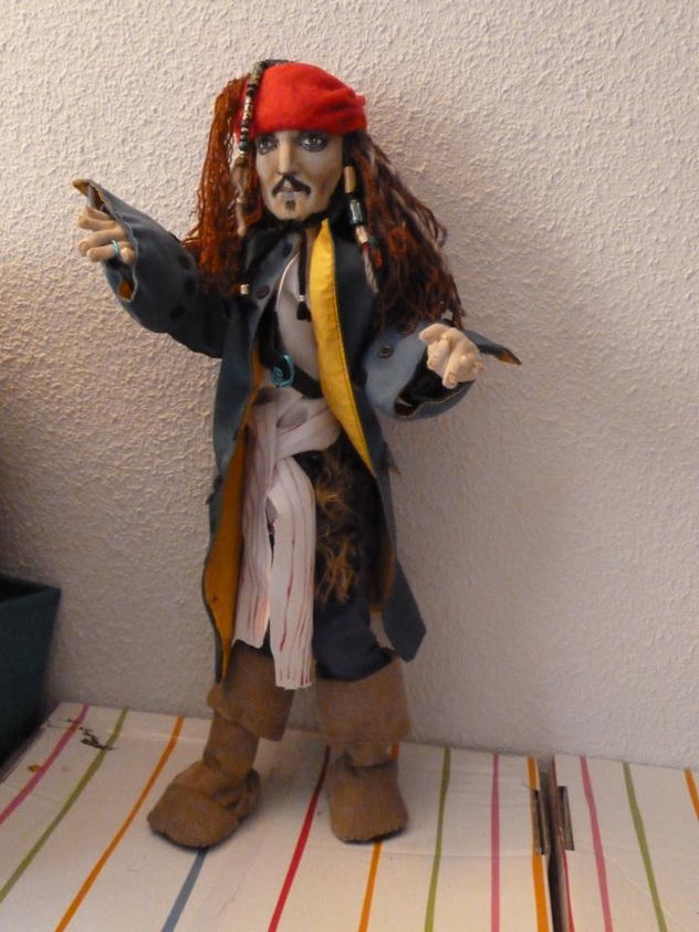 muñeco de jack sparrrow