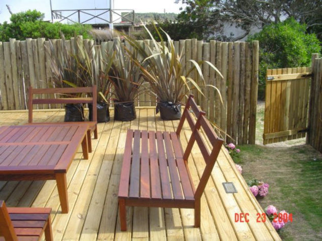 Sillones y mesa Jose Ignacio Woodwork Wooden objects and furniture