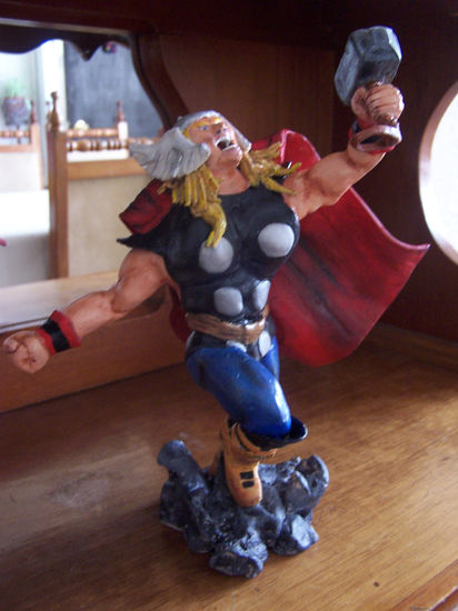 El Poderoso Thor Others Figurative