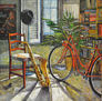 Interior con saxo y bicicleta