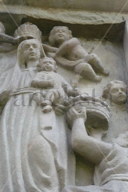 Virgen relieve