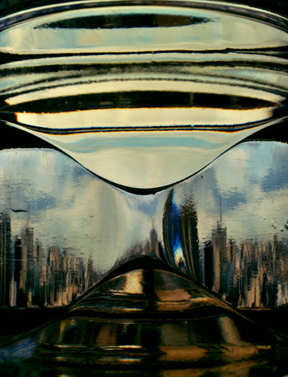 La Ciudad detrás de la botella I Conceptual/Abstracto Color (Digital)