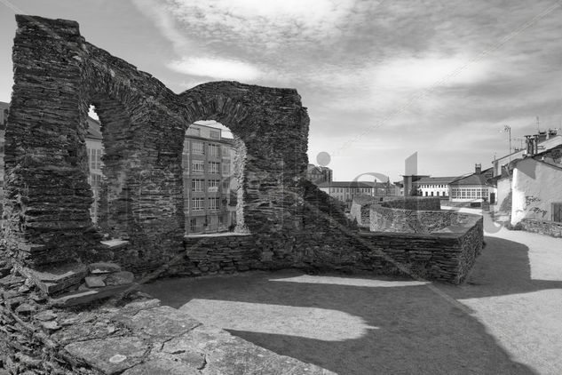 Muralla XVIII Architecture and Interiorism Black and White (Digital)