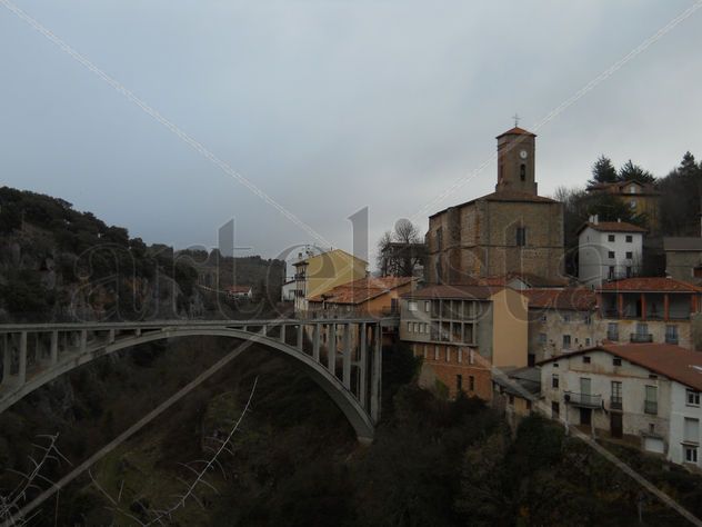 Puente a la Historia
