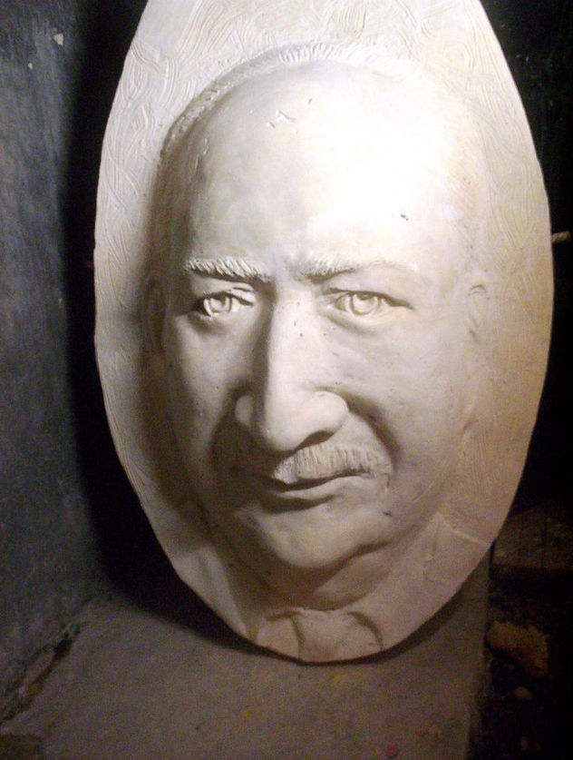 RELIEVE / ESCULTURA JUAN SARMIENTOS ALCALDE JUTICALPA OLANCHO.
