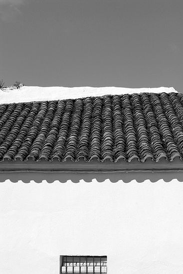 fachada geometriaca en blanco y negro Arquitectura e interiorismo Blanco y Negro (Digital)