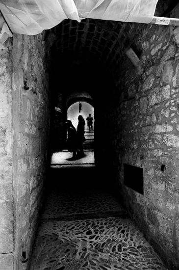 El túnel del tiempo sefardí Viajes Blanco y Negro (Digital)