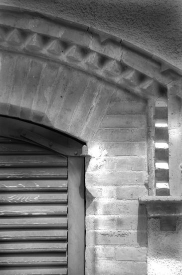 El ladrillo es bello Arquitectura e interiorismo Blanco y Negro (Digital)